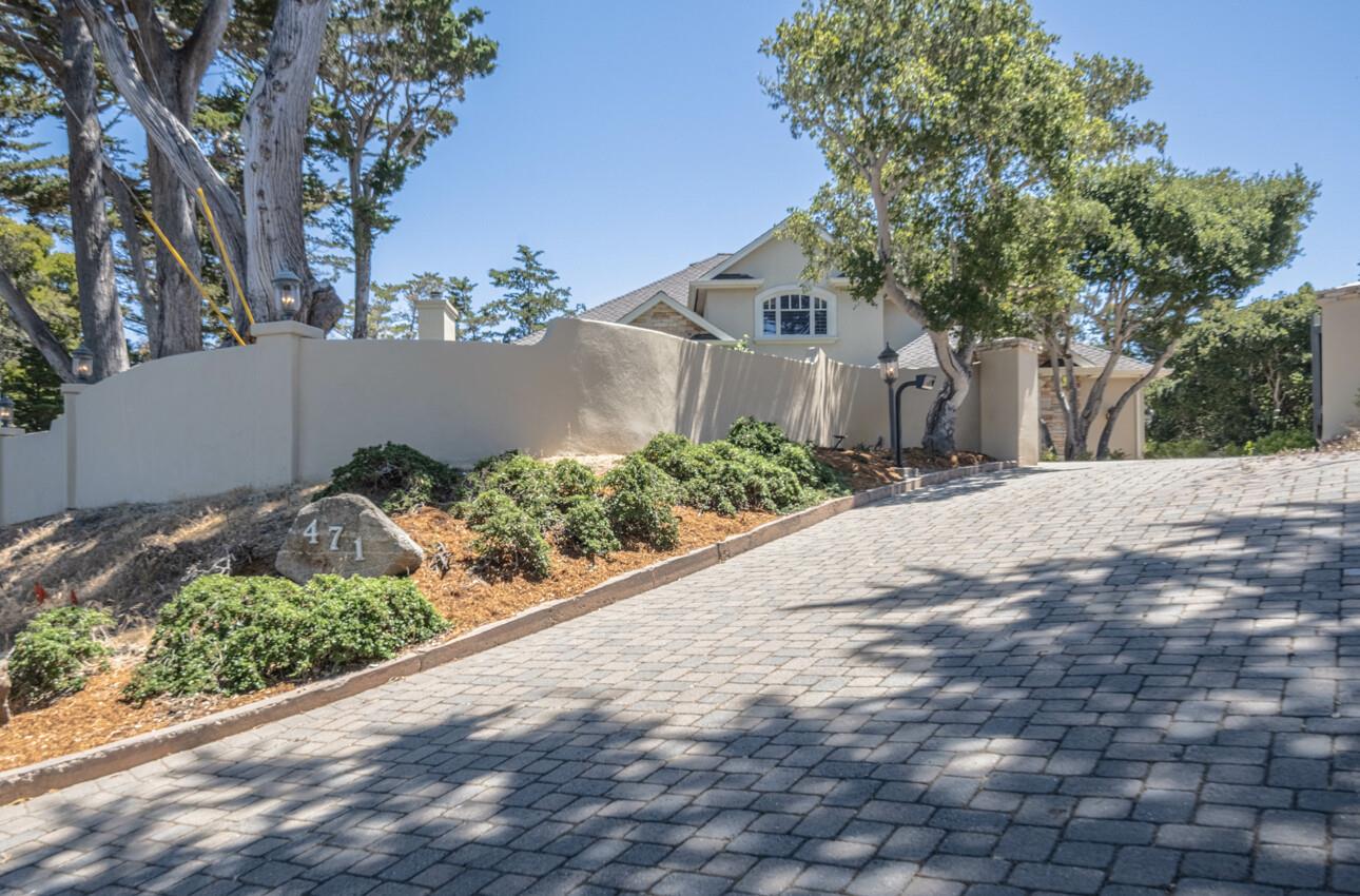 Detail Gallery Image 3 of 51 For 471 El Dorado St, Monterey,  CA 93940 - 3 Beds | 3 Baths