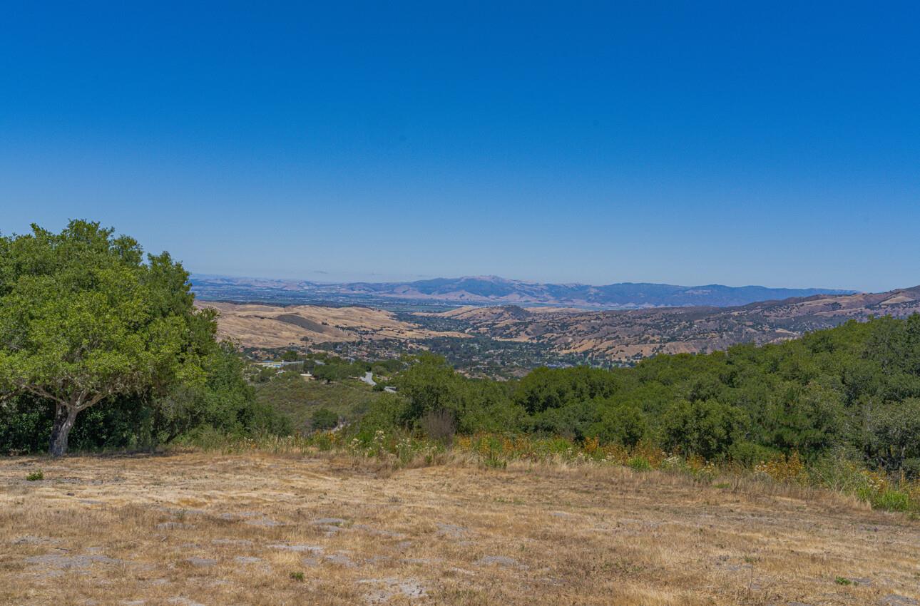 Detail Gallery Image 20 of 36 For 12167 Saddle Rd, Carmel Valley,  CA 93924 - – Beds | – Baths