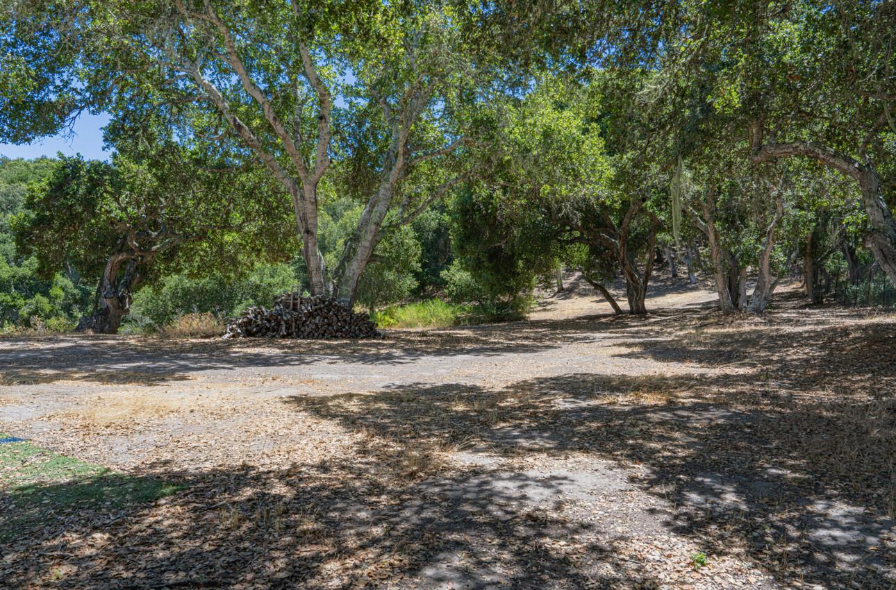 Detail Gallery Image 26 of 36 For 12167 Saddle Rd, Carmel Valley,  CA 93924 - – Beds | – Baths