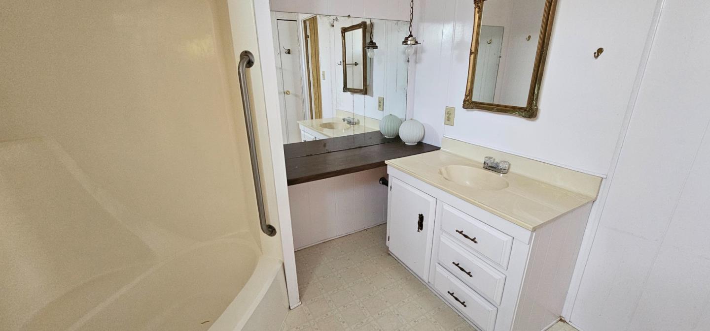 Detail Gallery Image 14 of 18 For 500 W 10th St #73,  Gilroy,  CA 95020 - 3 Beds | 2 Baths