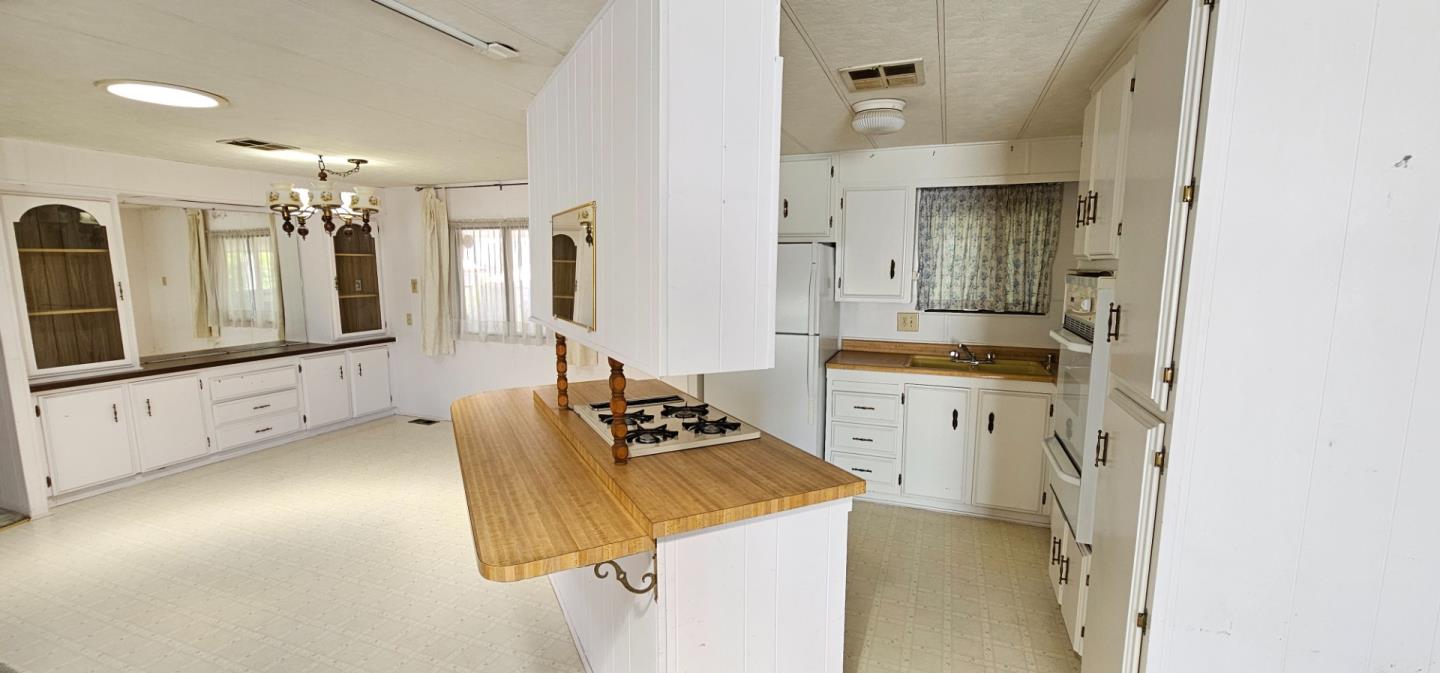 Detail Gallery Image 5 of 18 For 500 W 10th St #73,  Gilroy,  CA 95020 - 3 Beds | 2 Baths