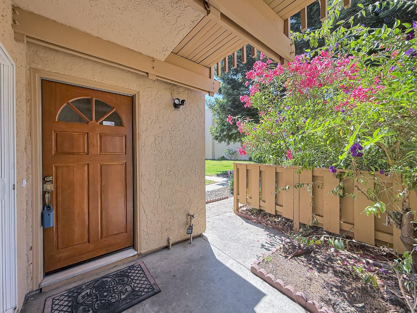 Detail Gallery Image 31 of 38 For 125 Connemara Way #98,  Sunnyvale,  CA 94087 - 2 Beds | 1/1 Baths