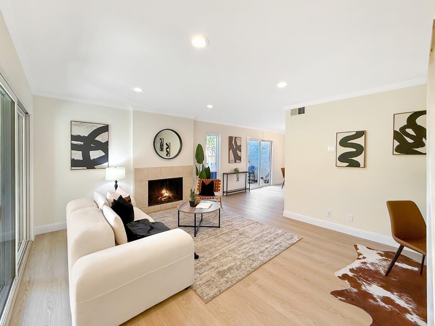 Detail Gallery Image 6 of 38 For 125 Connemara Way #98,  Sunnyvale,  CA 94087 - 2 Beds | 1/1 Baths
