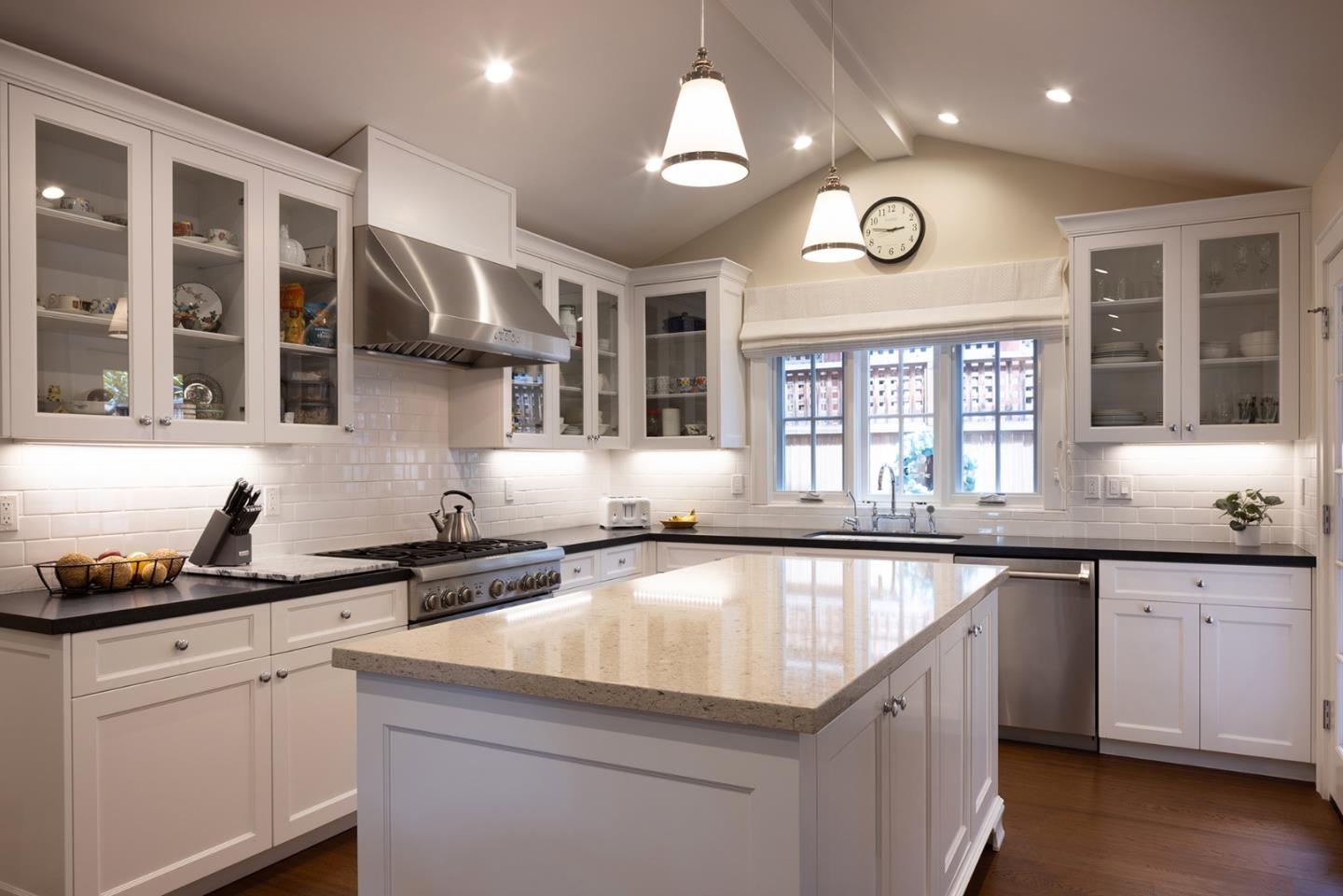 Detail Gallery Image 3 of 20 For 0 12th Avenue 2 Ne of Monte Verde Ave, Carmel,  CA 93921 - 3 Beds | 2 Baths
