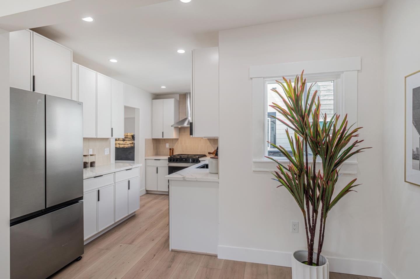 Detail Gallery Image 16 of 39 For 452 Irvington St, Daly City,  CA 94014 - 3 Beds | 2 Baths