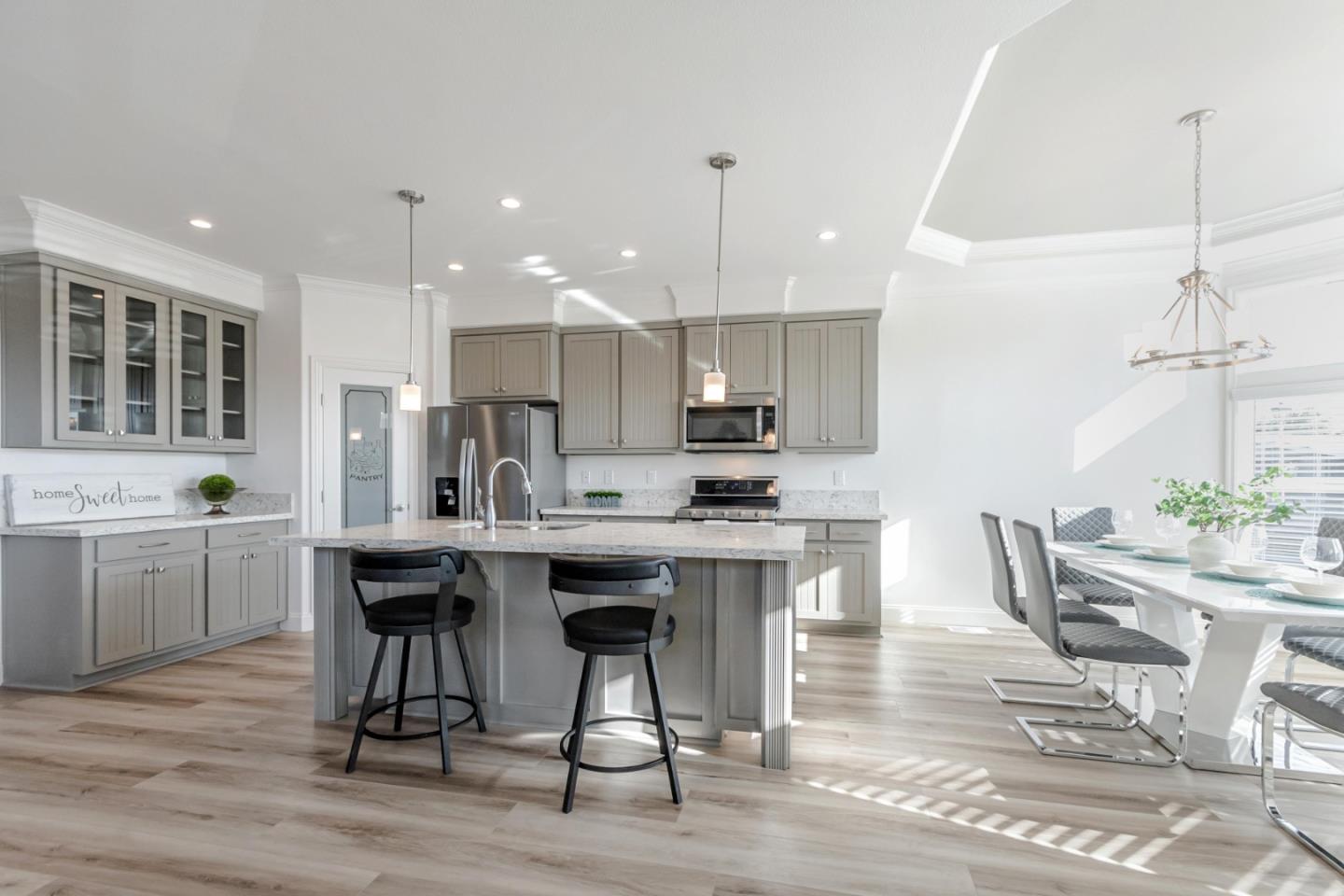 Detail Gallery Image 16 of 44 For 2574 Whispering Hills Cir #2574,  San Jose,  CA 95148 - 3 Beds | 2 Baths