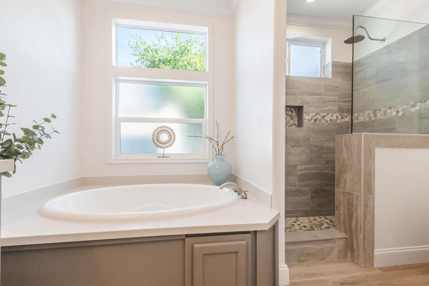 Detail Gallery Image 37 of 44 For 2574 Whispering Hills Cir #2574,  San Jose,  CA 95148 - 3 Beds | 2 Baths