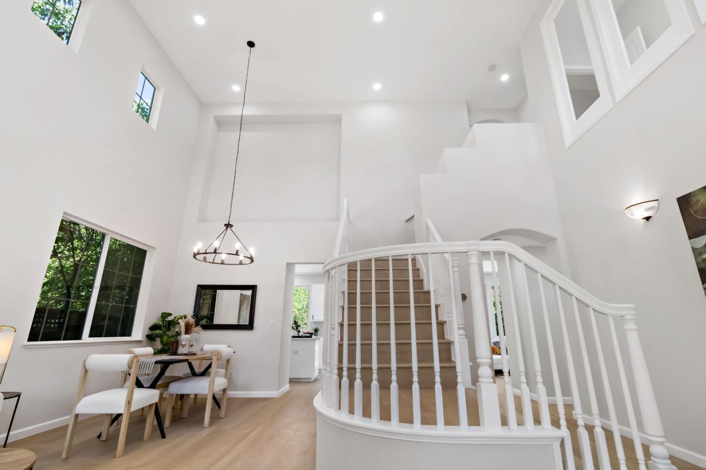 Detail Gallery Image 10 of 63 For 3585 Cour Du Vin, San Jose,  CA 95148 - 4 Beds | 2/1 Baths