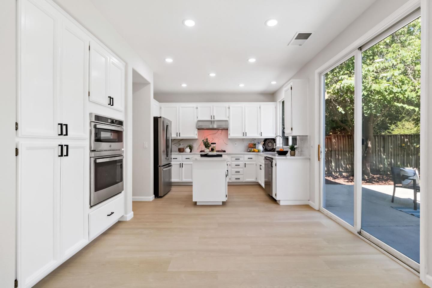 Detail Gallery Image 17 of 63 For 3585 Cour Du Vin, San Jose,  CA 95148 - 4 Beds | 2/1 Baths