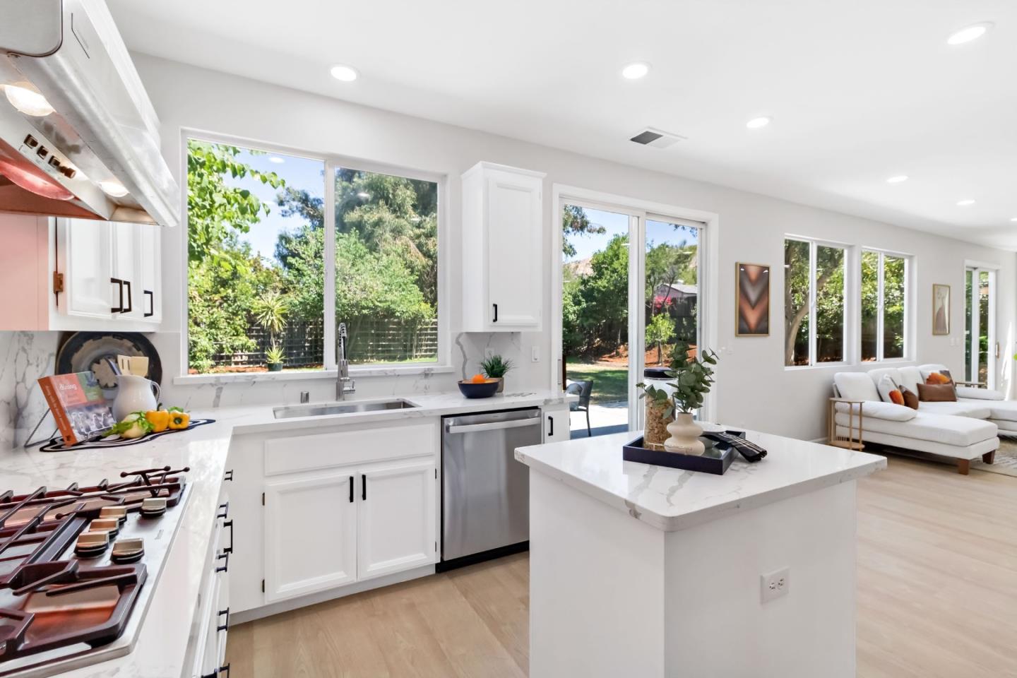 Detail Gallery Image 18 of 63 For 3585 Cour Du Vin, San Jose,  CA 95148 - 4 Beds | 2/1 Baths
