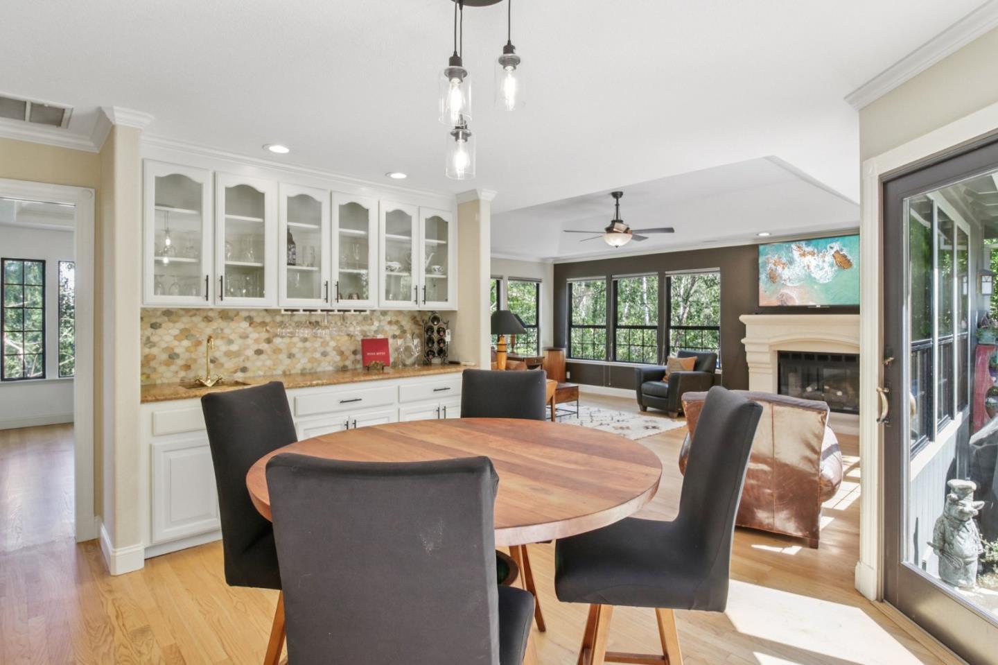Detail Gallery Image 14 of 39 For 18615 Castle Lake Dr, Morgan Hill,  CA 95037 - 5 Beds | 4 Baths