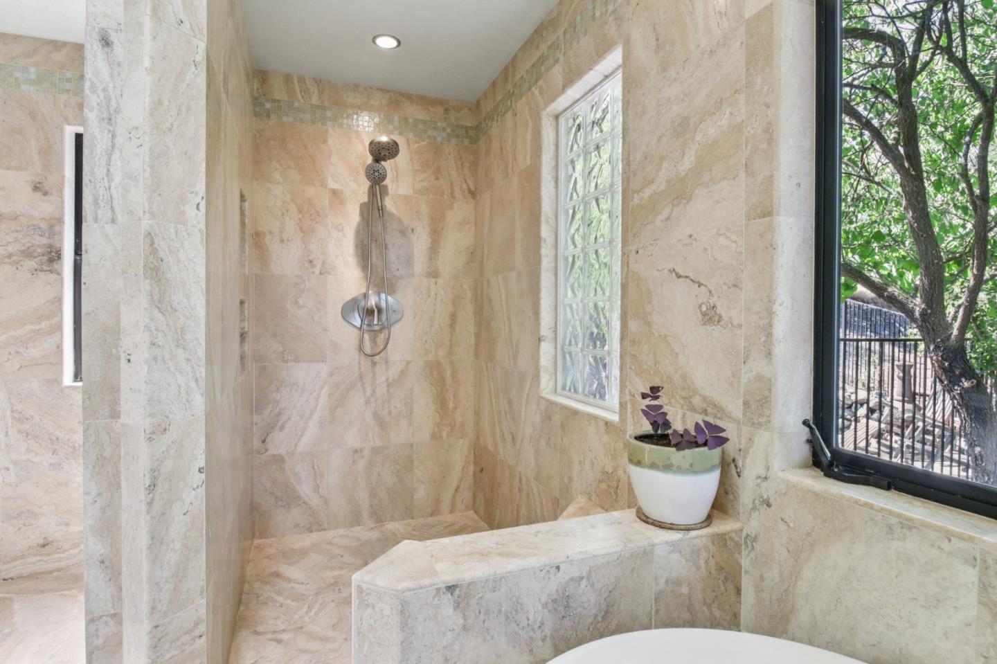 Detail Gallery Image 21 of 39 For 18615 Castle Lake Dr, Morgan Hill,  CA 95037 - 5 Beds | 4 Baths