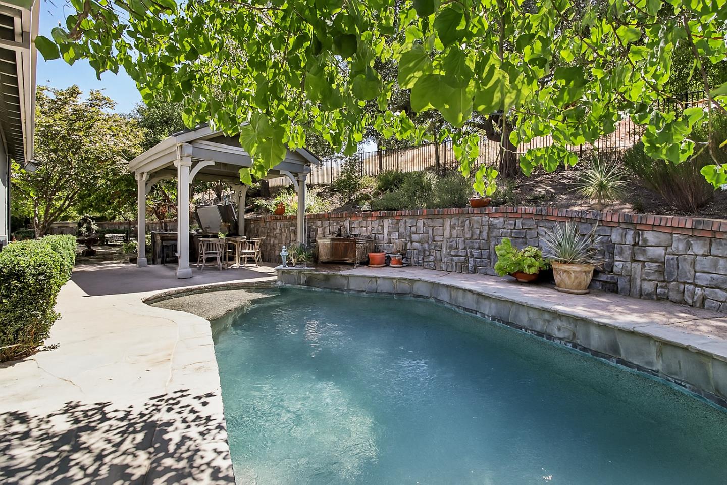 Detail Gallery Image 34 of 39 For 18615 Castle Lake Dr, Morgan Hill,  CA 95037 - 5 Beds | 4 Baths