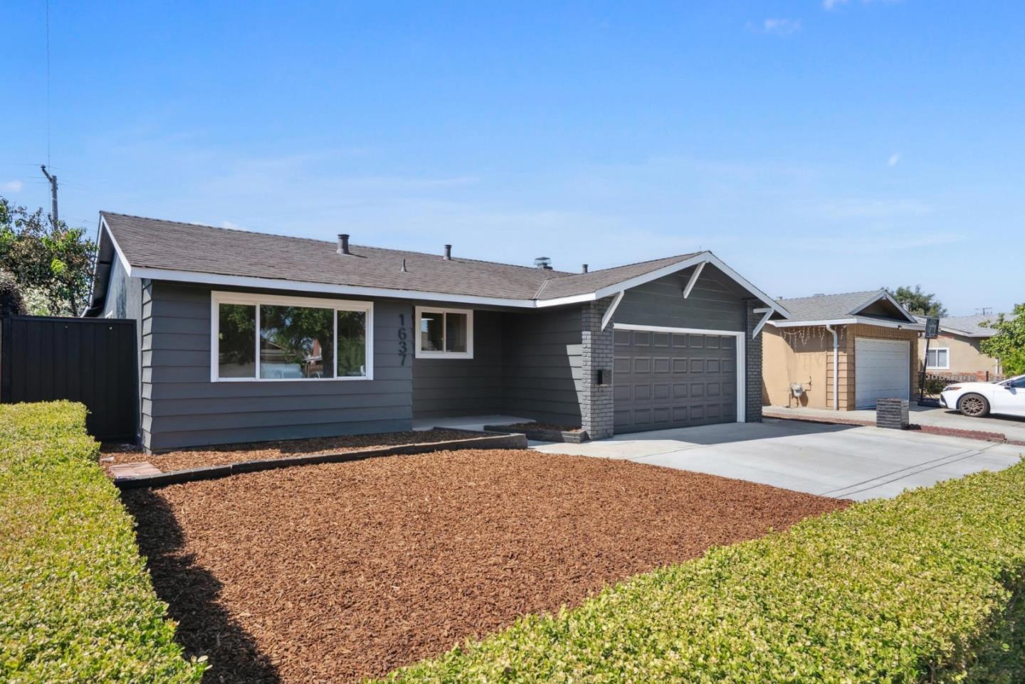 Detail Gallery Image 2 of 25 For 1637 Orleans Dr, San Jose,  CA 95122 - 4 Beds | 2 Baths
