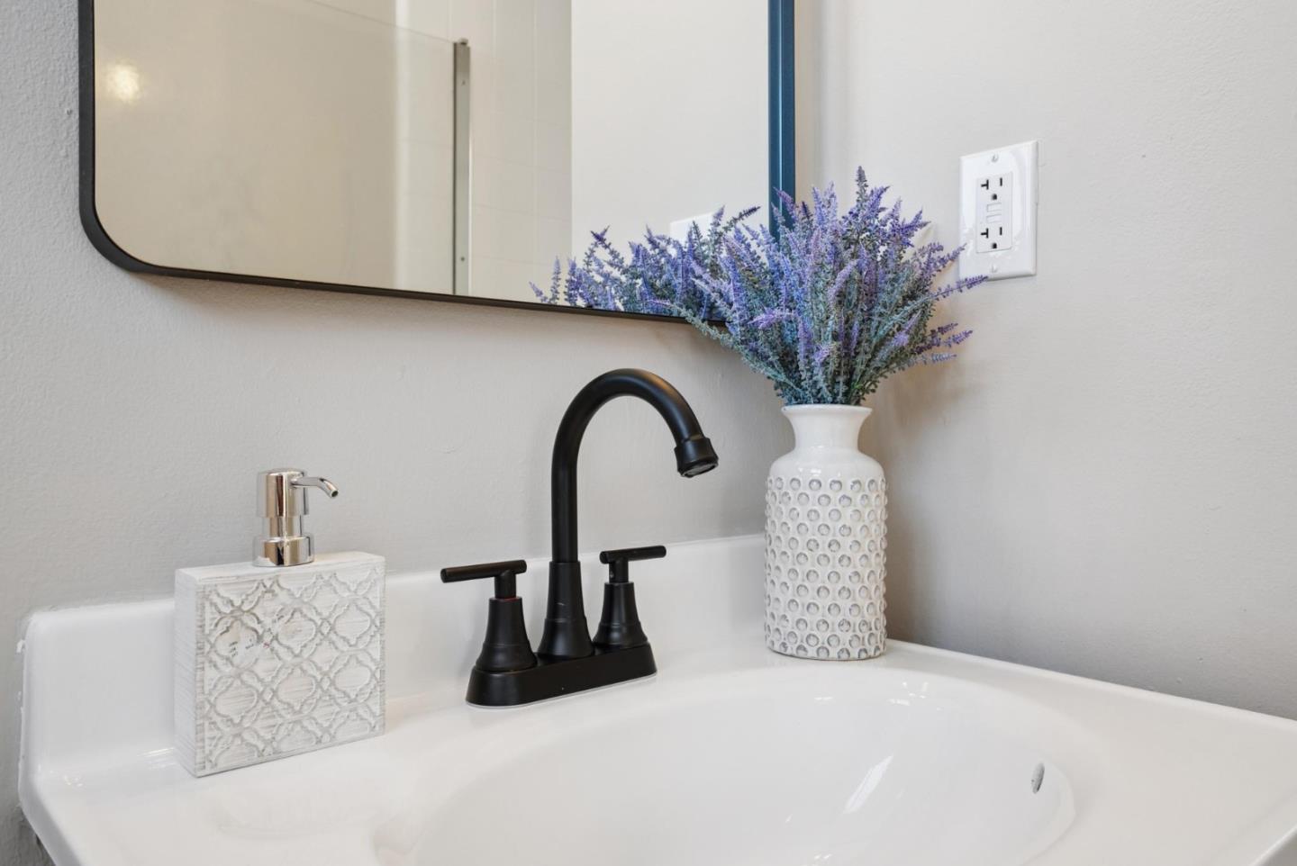 Detail Gallery Image 22 of 25 For 1637 Orleans Dr, San Jose,  CA 95122 - 4 Beds | 2 Baths