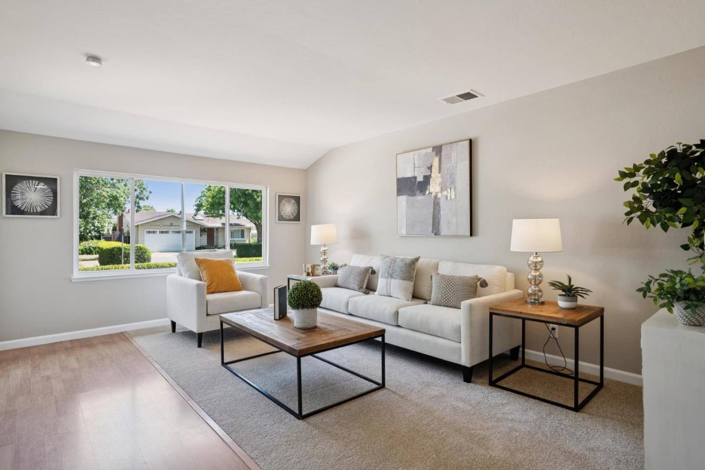 Detail Gallery Image 4 of 25 For 1637 Orleans Dr, San Jose,  CA 95122 - 4 Beds | 2 Baths
