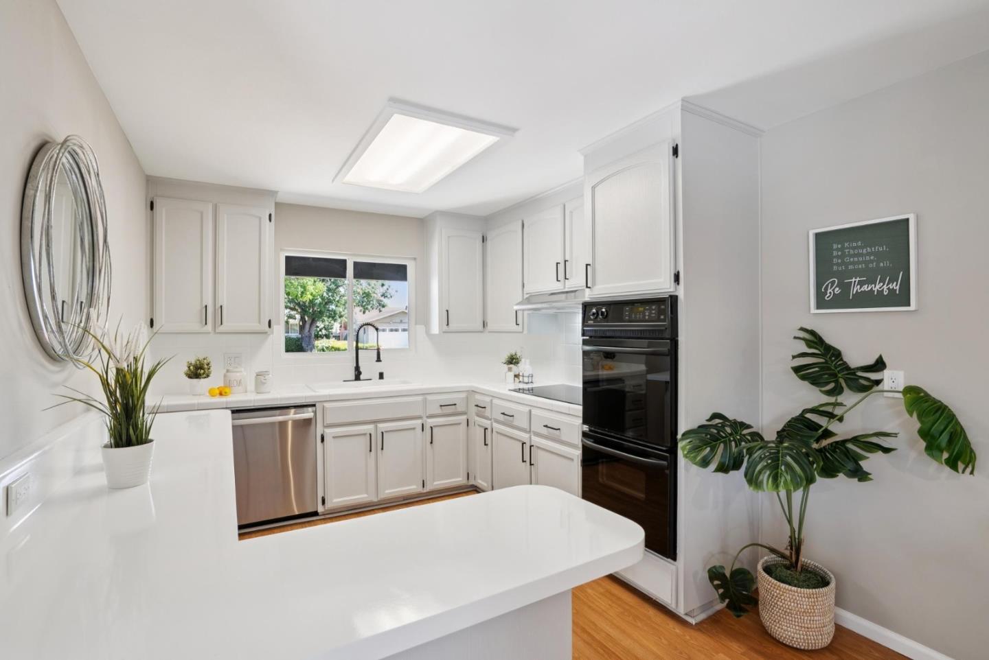 Detail Gallery Image 9 of 25 For 1637 Orleans Dr, San Jose,  CA 95122 - 4 Beds | 2 Baths