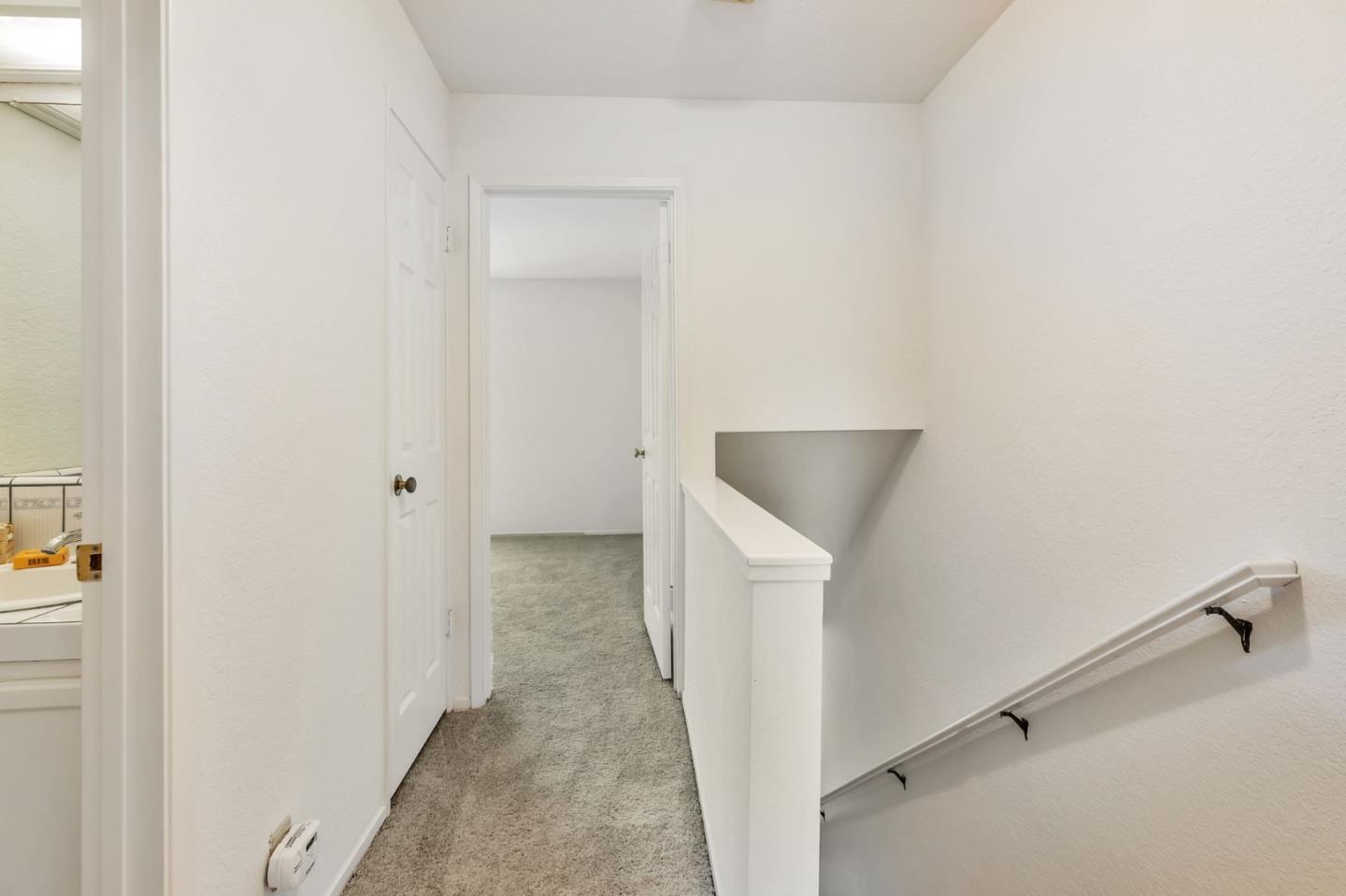 Detail Gallery Image 18 of 35 For 1555 Hecker Pass Rd #C103,  Gilroy,  CA 95020 - 2 Beds | 1/1 Baths