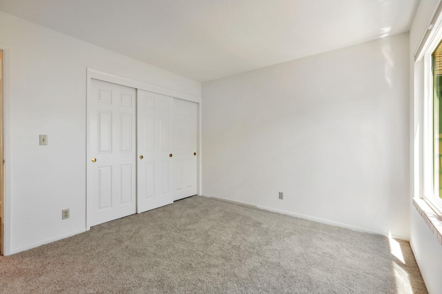 Detail Gallery Image 19 of 35 For 1555 Hecker Pass Rd #C103,  Gilroy,  CA 95020 - 2 Beds | 1/1 Baths