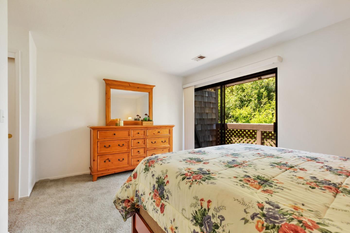 Detail Gallery Image 23 of 35 For 1555 Hecker Pass Rd #C103,  Gilroy,  CA 95020 - 2 Beds | 1/1 Baths