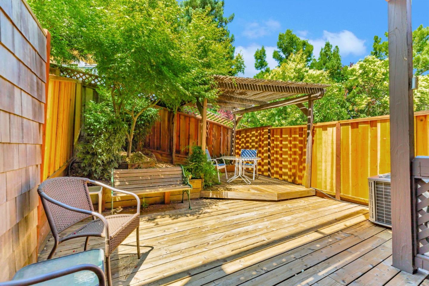 Detail Gallery Image 29 of 35 For 1555 Hecker Pass Rd #C103,  Gilroy,  CA 95020 - 2 Beds | 1/1 Baths