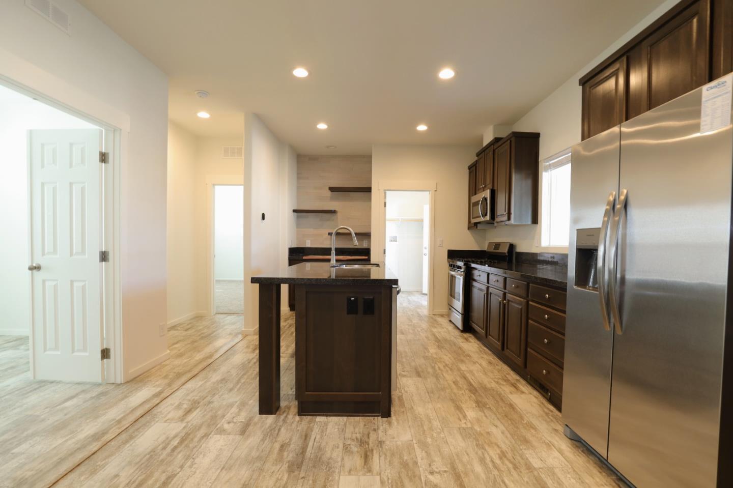 Detail Gallery Image 6 of 20 For 2052 Gold St #34,  Alviso,  CA 95002 - 3 Beds | 2 Baths