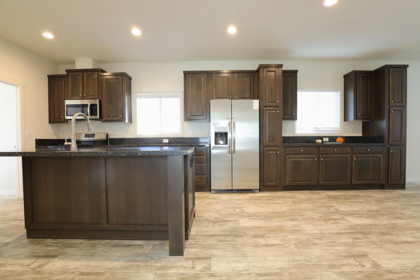Detail Gallery Image 9 of 20 For 2052 Gold St #34,  Alviso,  CA 95002 - 3 Beds | 2 Baths
