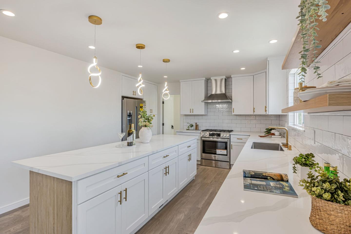 Detail Gallery Image 10 of 48 For 4741 Sorani Way, Castro Valley,  CA 94546 - 3 Beds | 2 Baths