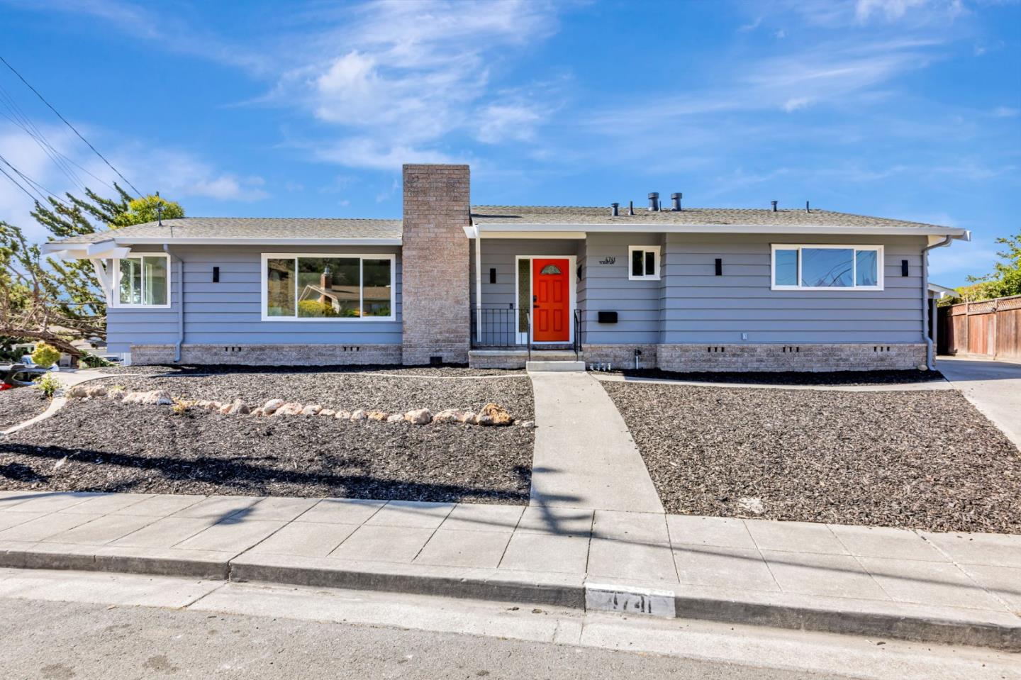 Detail Gallery Image 2 of 48 For 4741 Sorani Way, Castro Valley,  CA 94546 - 3 Beds | 2 Baths