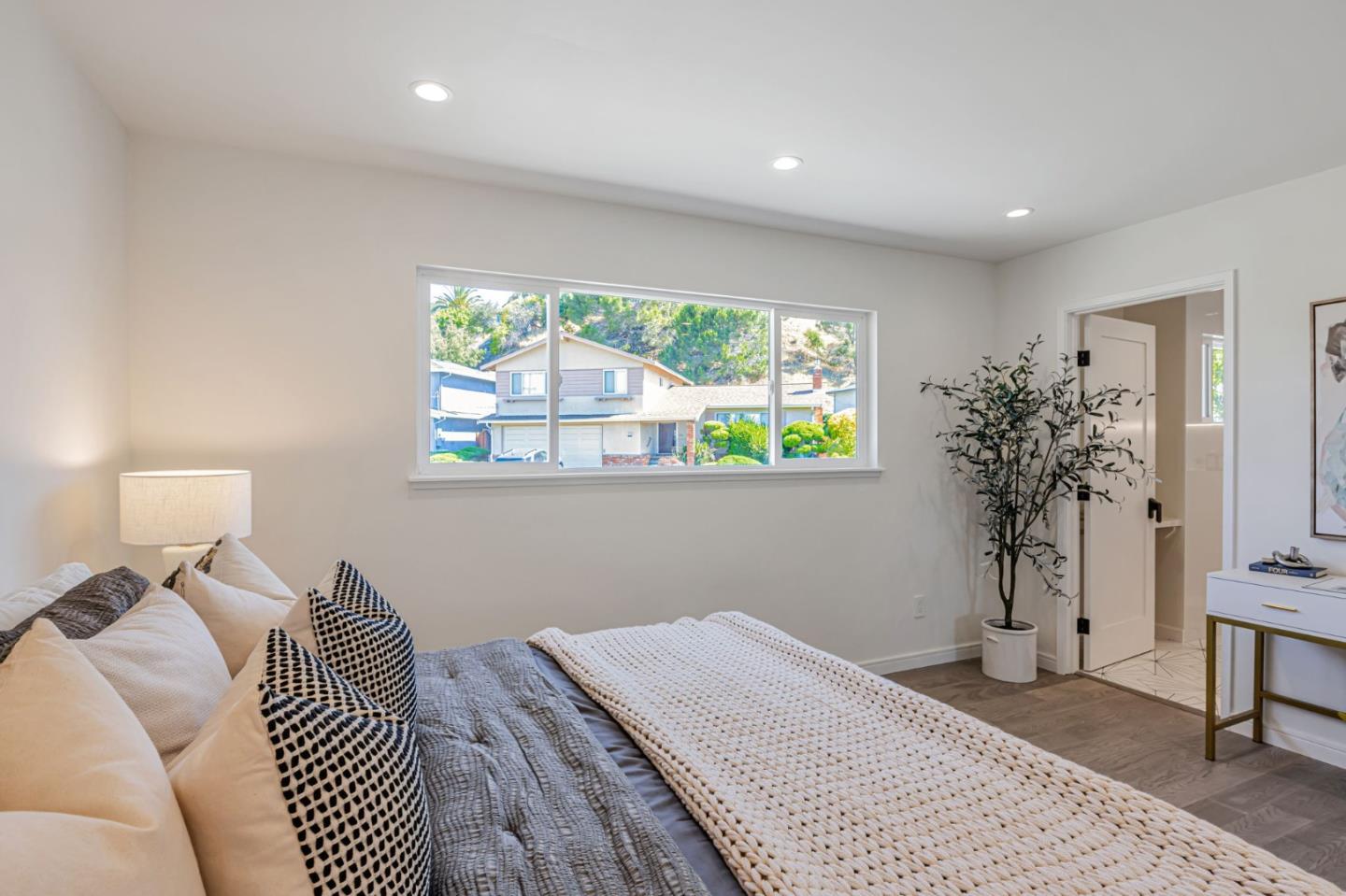 Detail Gallery Image 29 of 48 For 4741 Sorani Way, Castro Valley,  CA 94546 - 3 Beds | 2 Baths