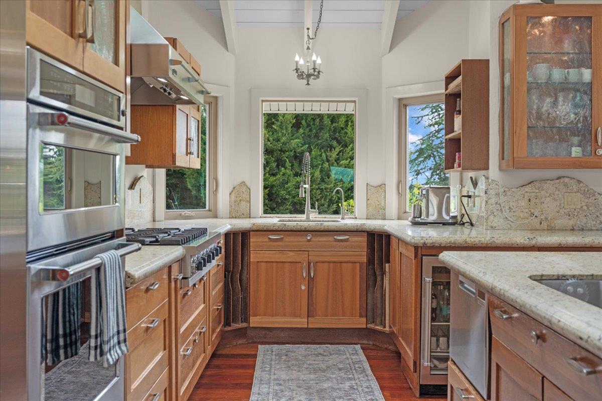Detail Gallery Image 11 of 40 For 1501 Hidden Valley Rd, Soquel,  CA 95073 - 5 Beds | 4/1 Baths