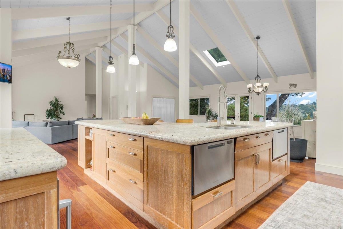 Detail Gallery Image 14 of 40 For 1501 Hidden Valley Rd, Soquel,  CA 95073 - 5 Beds | 4/1 Baths