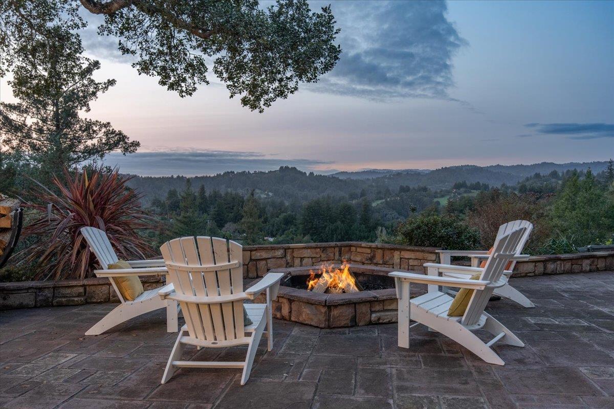 Detail Gallery Image 2 of 40 For 1501 Hidden Valley Rd, Soquel,  CA 95073 - 5 Beds | 4/1 Baths