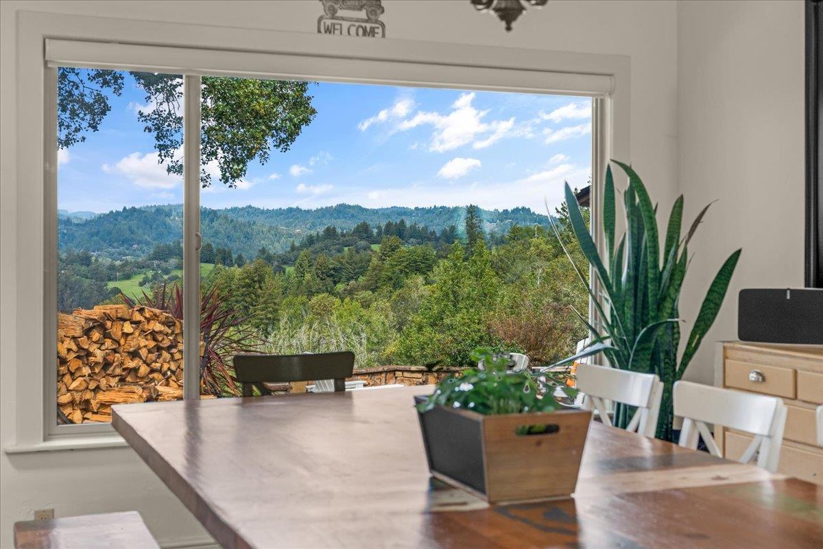 Detail Gallery Image 7 of 40 For 1501 Hidden Valley Rd, Soquel,  CA 95073 - 5 Beds | 4/1 Baths
