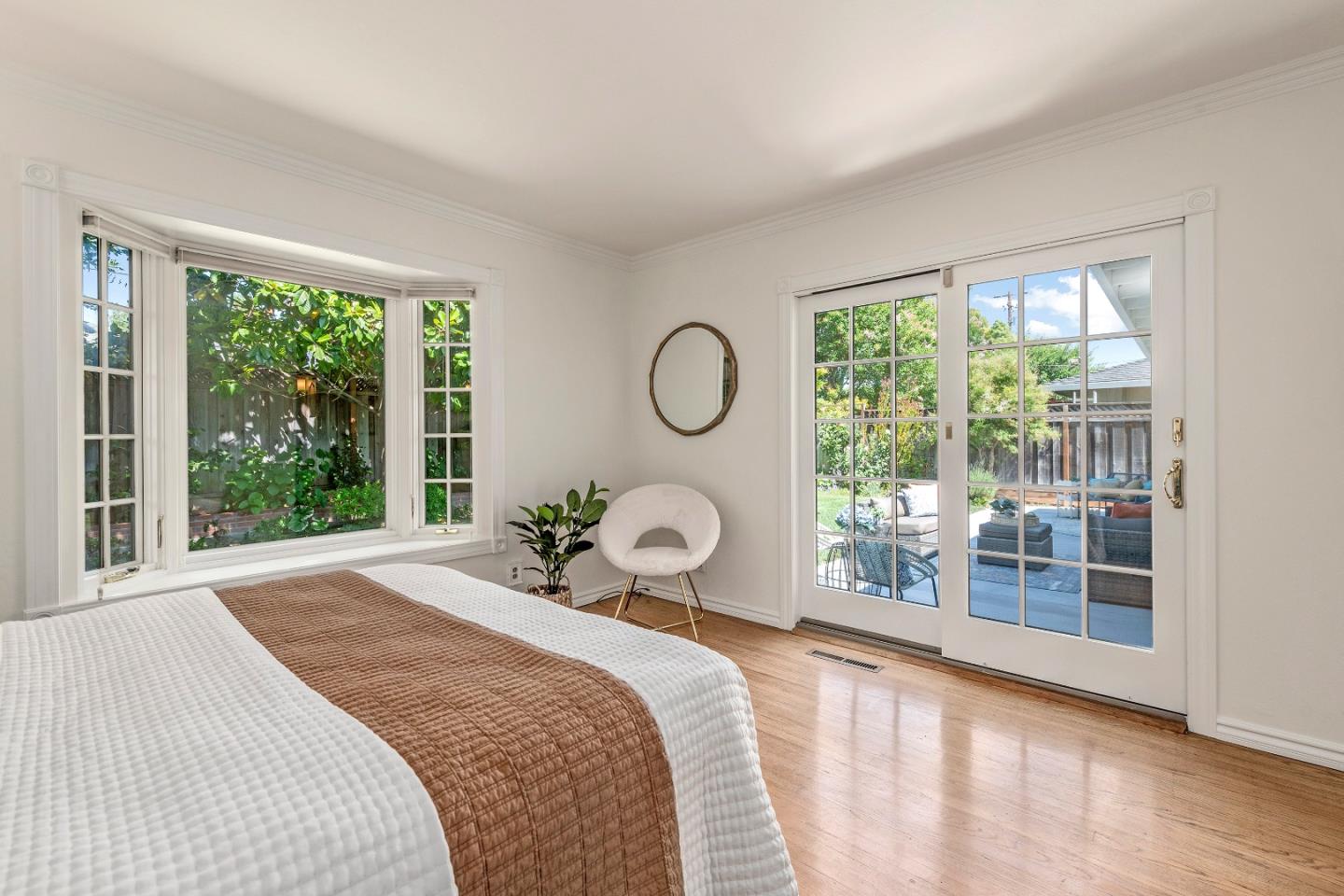 Detail Gallery Image 14 of 31 For 207 Thomas Dr, Los Gatos,  CA 95032 - 3 Beds | 2 Baths
