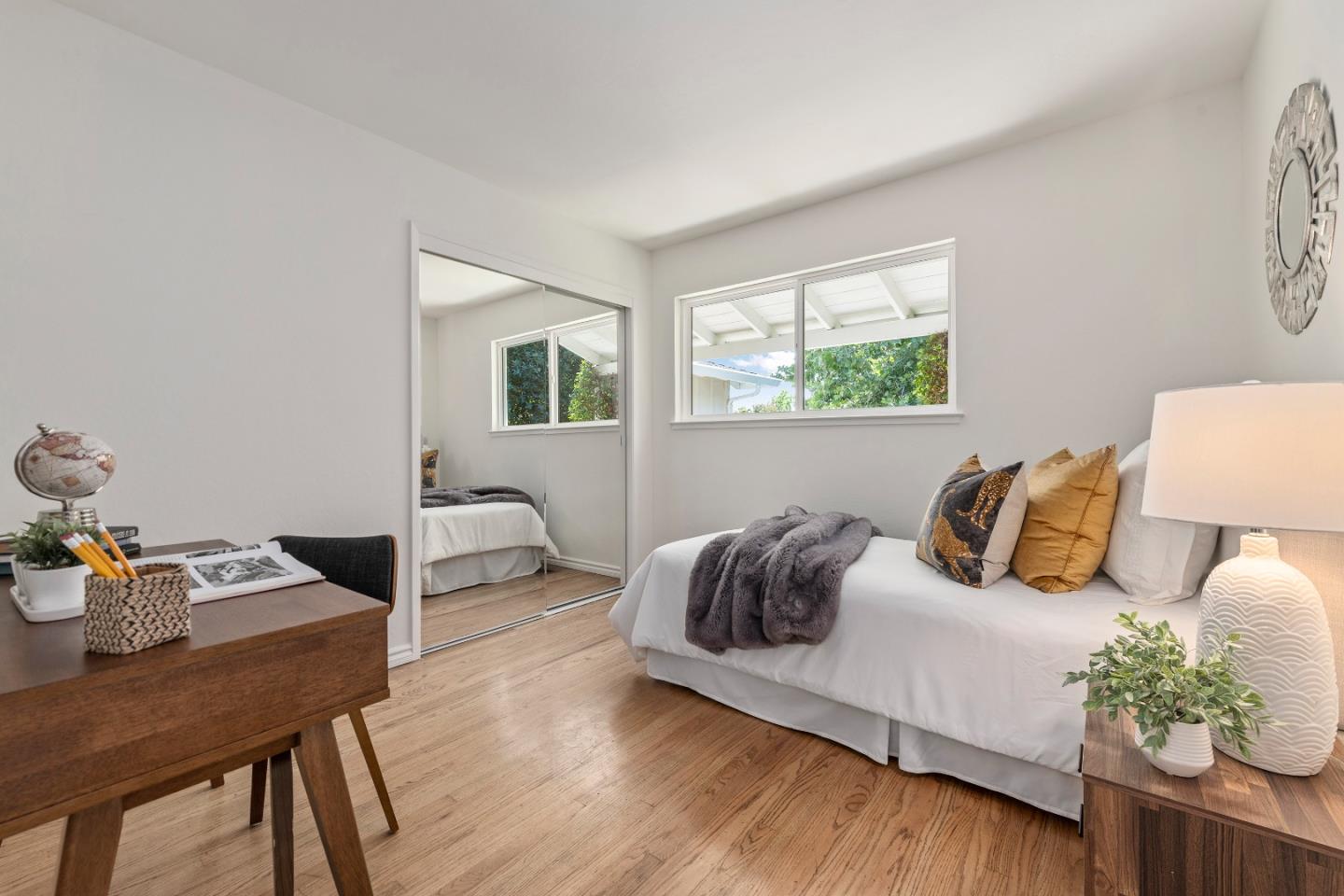 Detail Gallery Image 21 of 31 For 207 Thomas Dr, Los Gatos,  CA 95032 - 3 Beds | 2 Baths