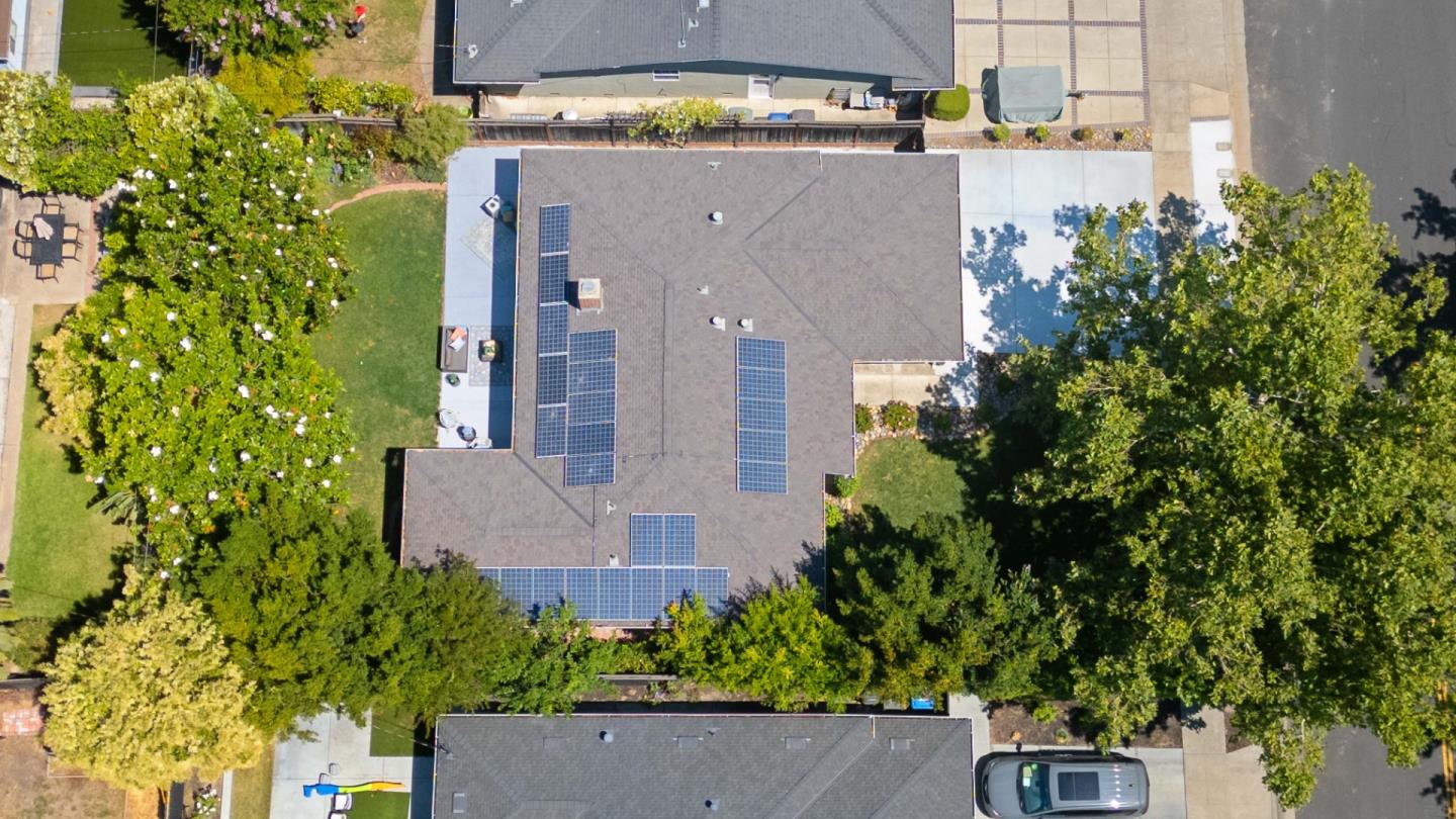 Detail Gallery Image 26 of 31 For 207 Thomas Dr, Los Gatos,  CA 95032 - 3 Beds | 2 Baths