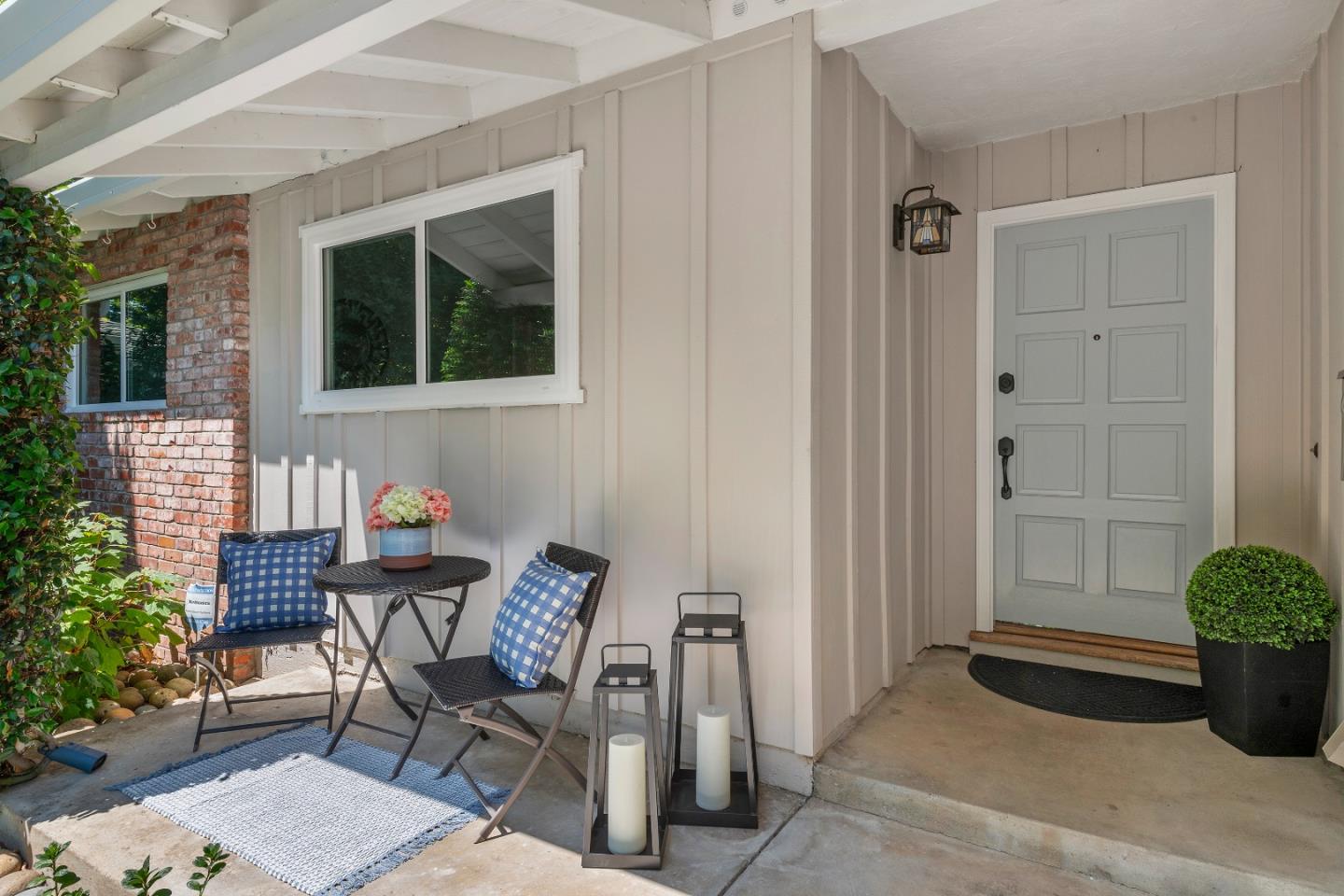 Detail Gallery Image 3 of 31 For 207 Thomas Dr, Los Gatos,  CA 95032 - 3 Beds | 2 Baths