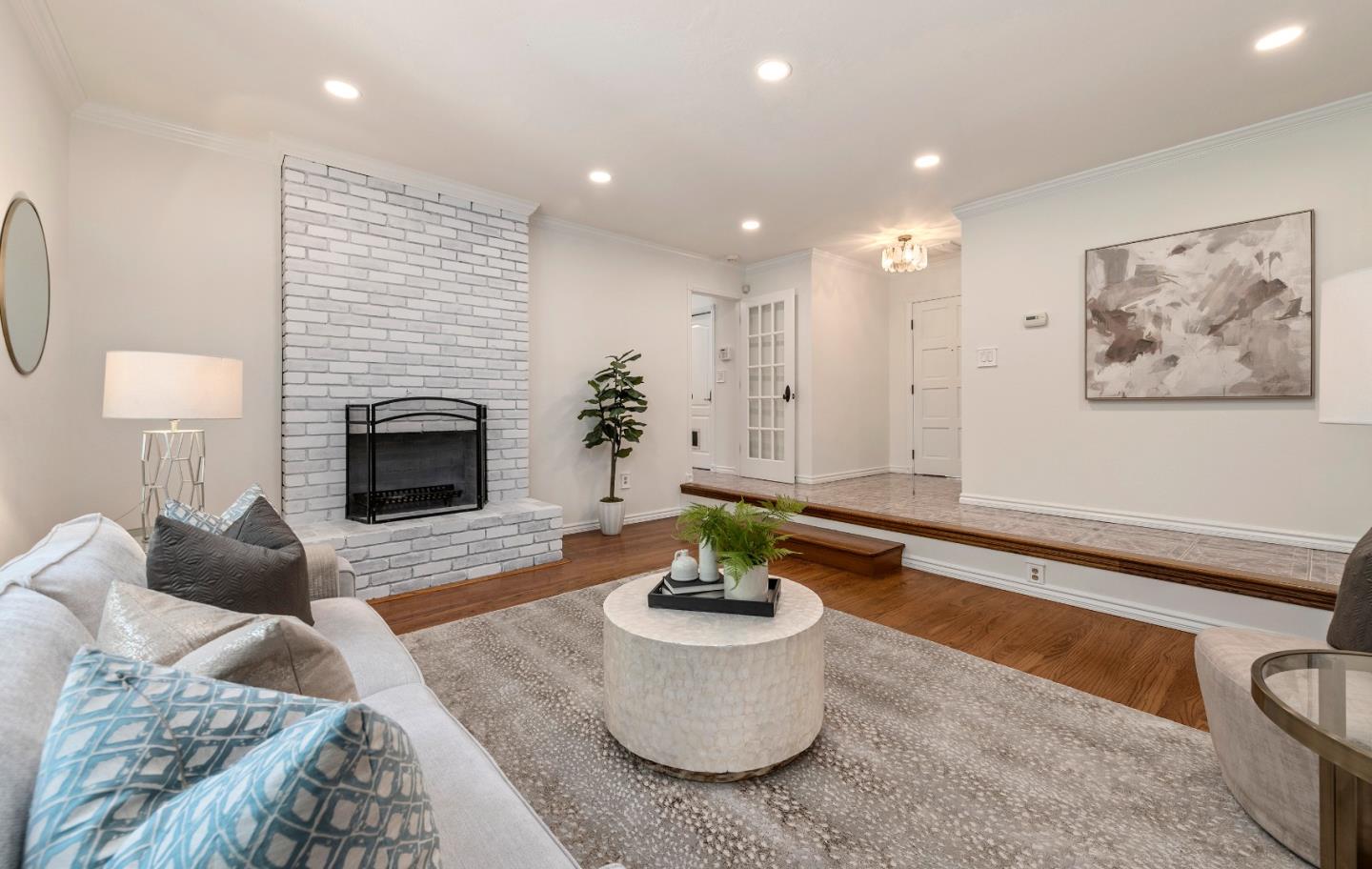 Detail Gallery Image 6 of 31 For 207 Thomas Dr, Los Gatos,  CA 95032 - 3 Beds | 2 Baths