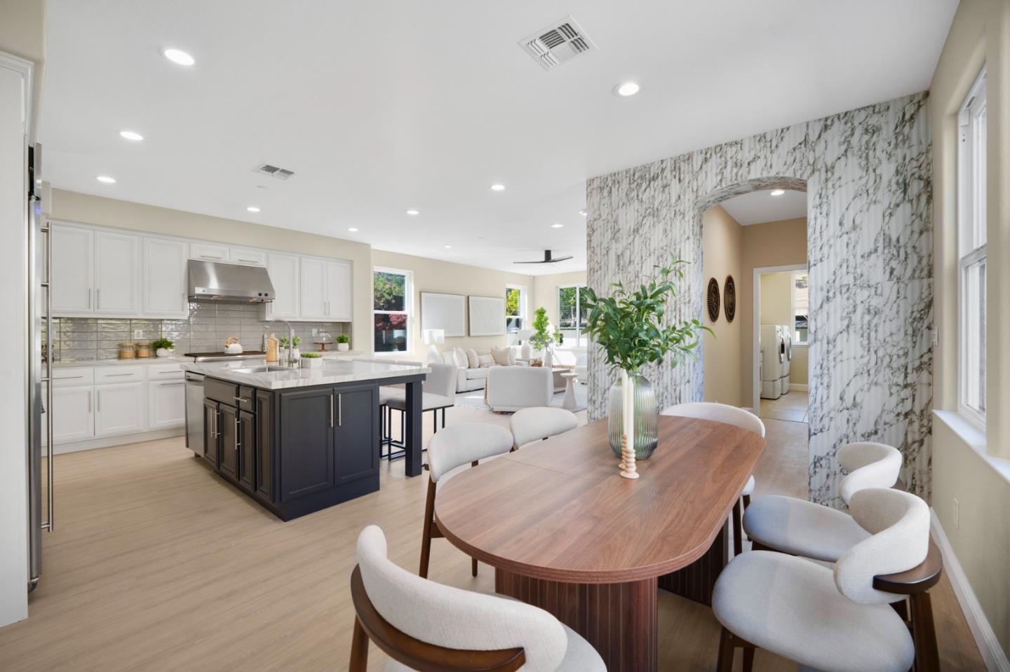 Detail Gallery Image 20 of 77 For 5807 Casita Way, Gilroy,  CA 95020 - 5 Beds | 4 Baths