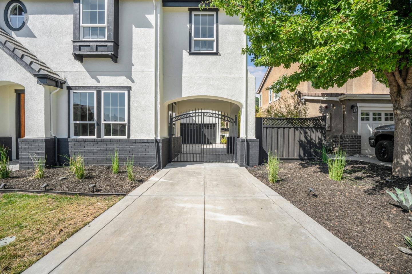 Detail Gallery Image 42 of 77 For 5807 Casita Way, Gilroy,  CA 95020 - 5 Beds | 4 Baths