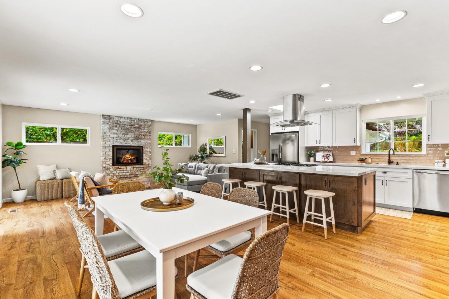 Detail Gallery Image 9 of 31 For 630 Baltusrol Dr, Aptos,  CA 95003 - 4 Beds | 2/1 Baths