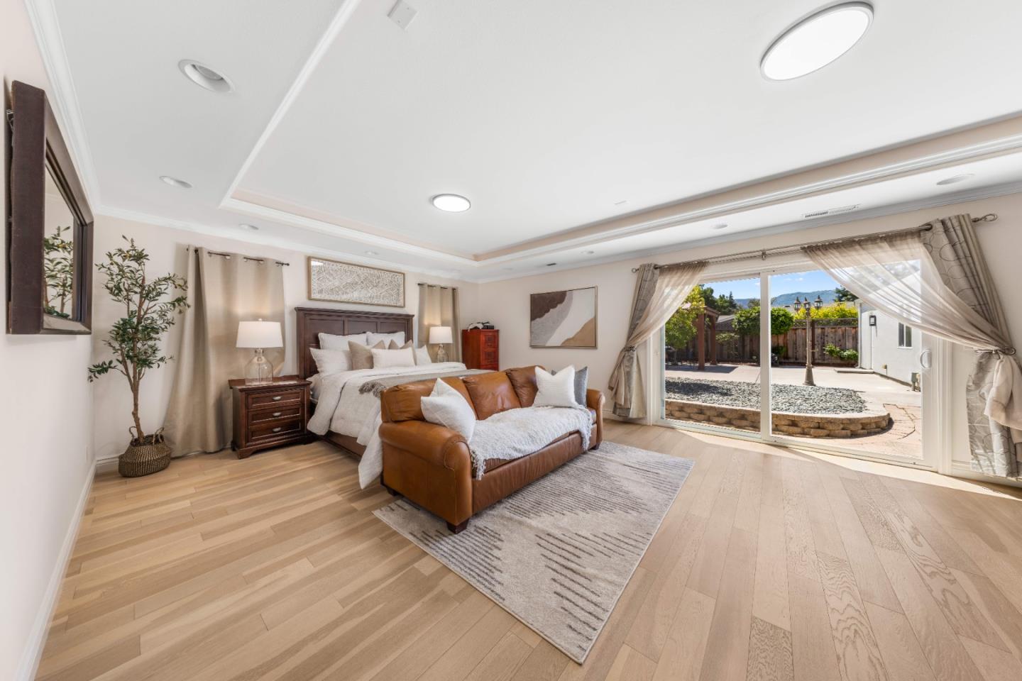 Detail Gallery Image 15 of 39 For 15098 Stratford Dr, San Jose,  CA 95124 - 3 Beds | 2 Baths
