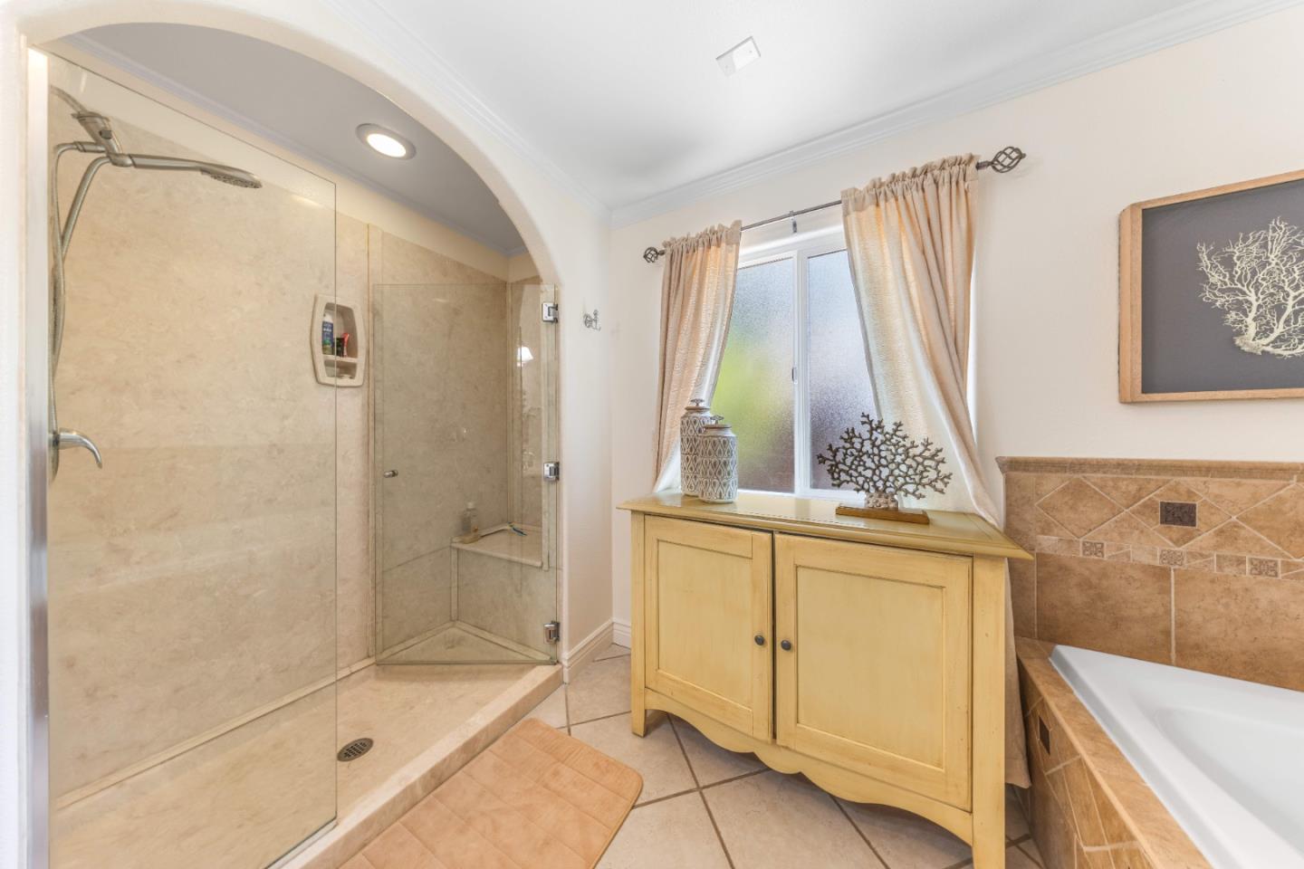 Detail Gallery Image 22 of 39 For 15098 Stratford Dr, San Jose,  CA 95124 - 3 Beds | 2 Baths