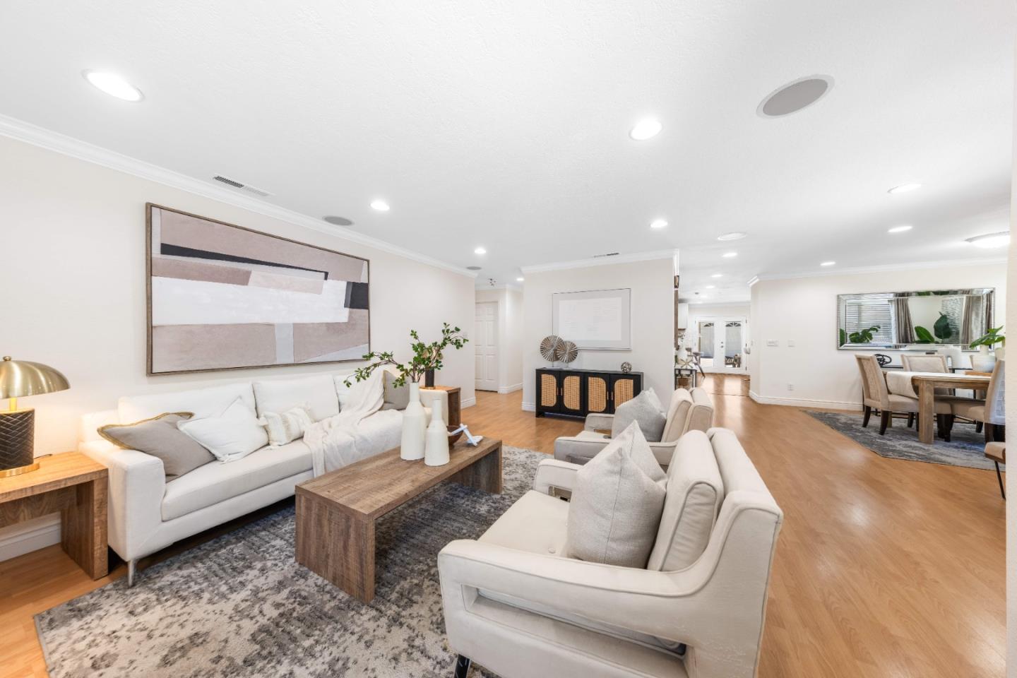Detail Gallery Image 3 of 39 For 15098 Stratford Dr, San Jose,  CA 95124 - 3 Beds | 2 Baths