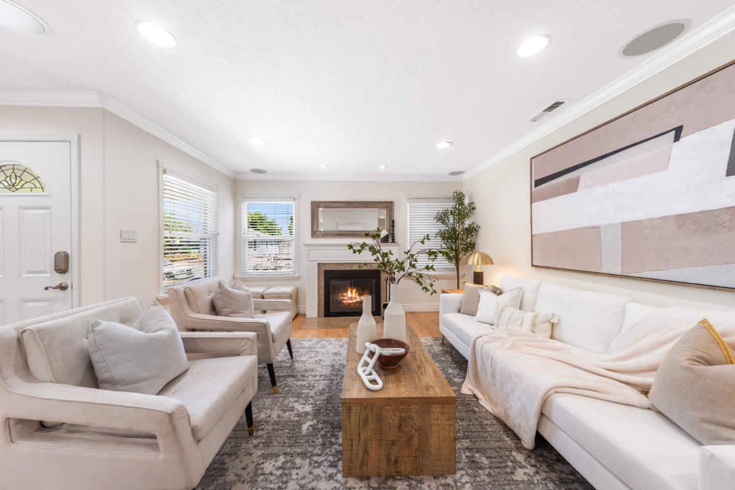 Detail Gallery Image 4 of 39 For 15098 Stratford Dr, San Jose,  CA 95124 - 3 Beds | 2 Baths