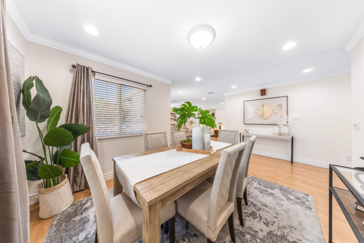 Detail Gallery Image 7 of 39 For 15098 Stratford Dr, San Jose,  CA 95124 - 3 Beds | 2 Baths