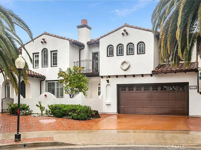 Detail Gallery Image 1 of 26 For 18120 Jaguar Ct, Tarzana,  CA 91335 - 4 Beds | 3 Baths