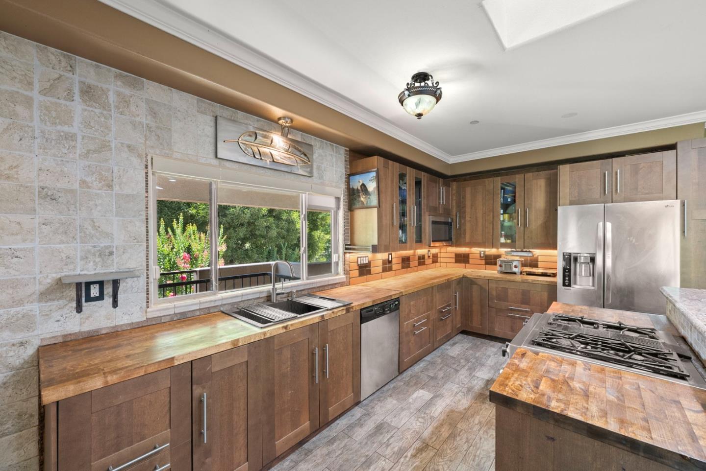Detail Gallery Image 15 of 43 For 18 S 21st St #200,  San Jose,  CA 95116 - 3 Beds | 2/1 Baths