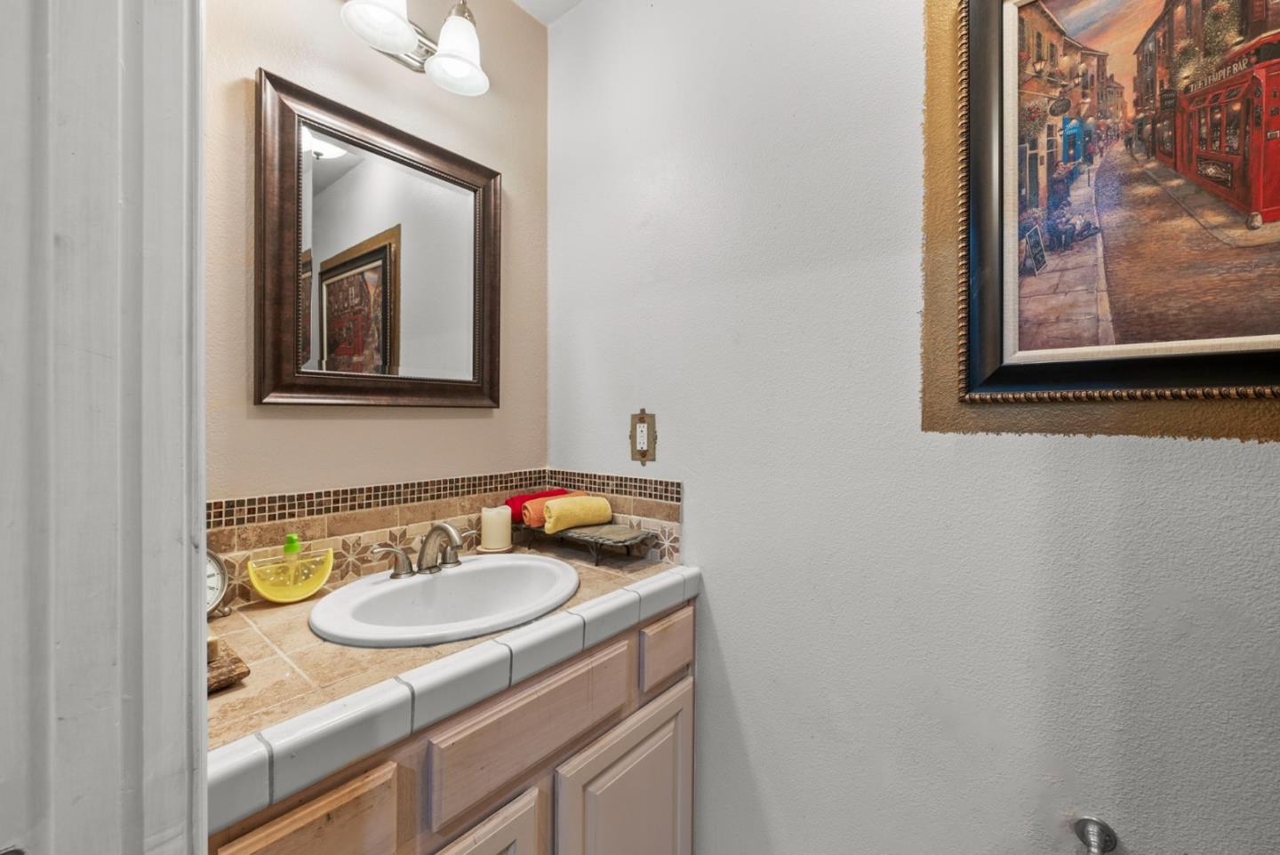 Detail Gallery Image 17 of 43 For 18 S 21st St #200,  San Jose,  CA 95116 - 3 Beds | 2/1 Baths